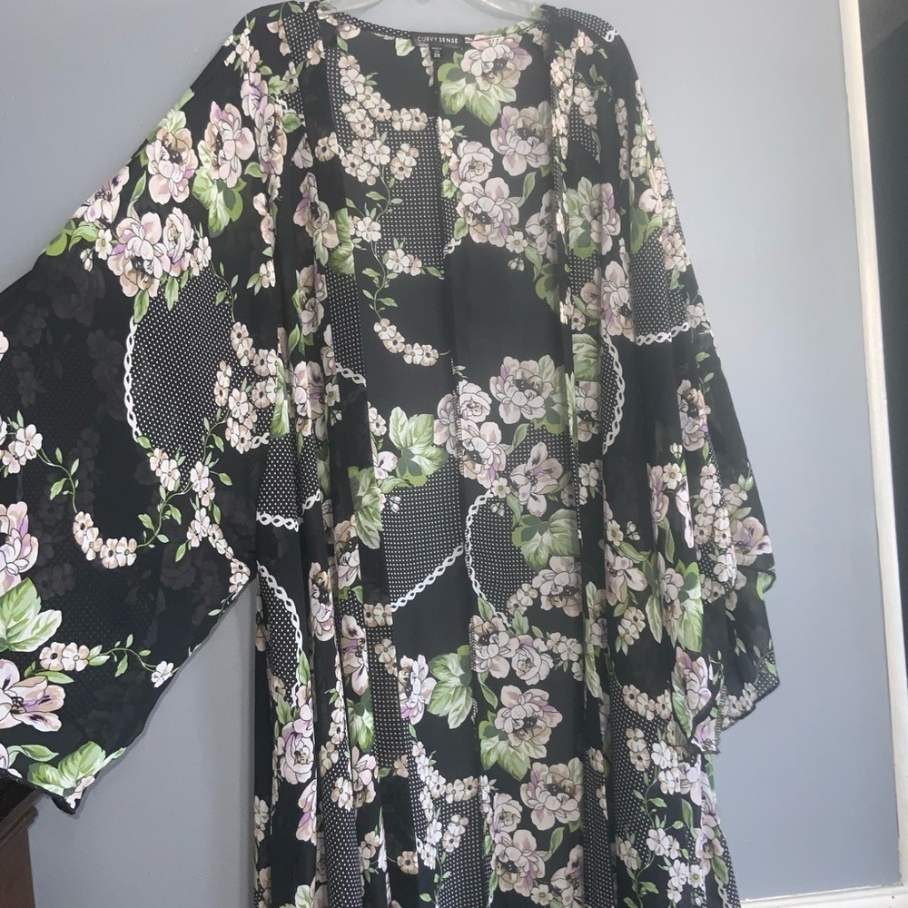 Curvy Sense Black With Pink & Sage Floral Sheer Kimono 2x — image 7 of 8